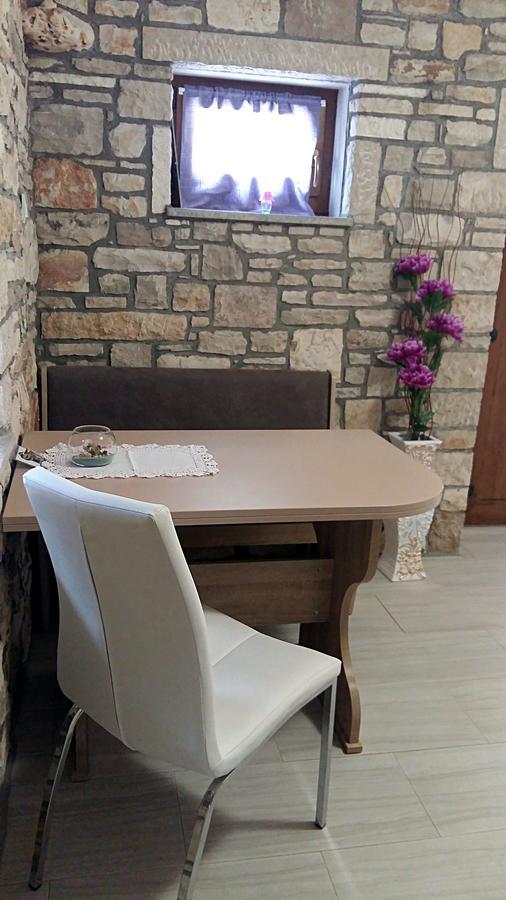 Apartment Rusnjak Новиград Екстериор снимка